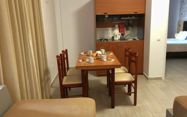 Caravel Apartment Hotel