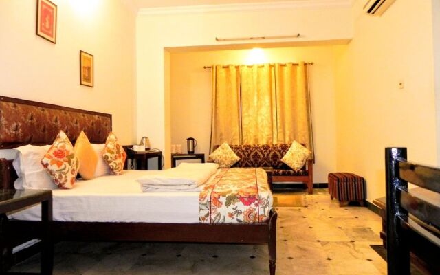 Hotel Kishan Kunj