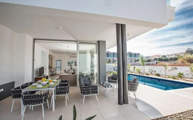 Villa Nia AQ Ol20 in Protaras