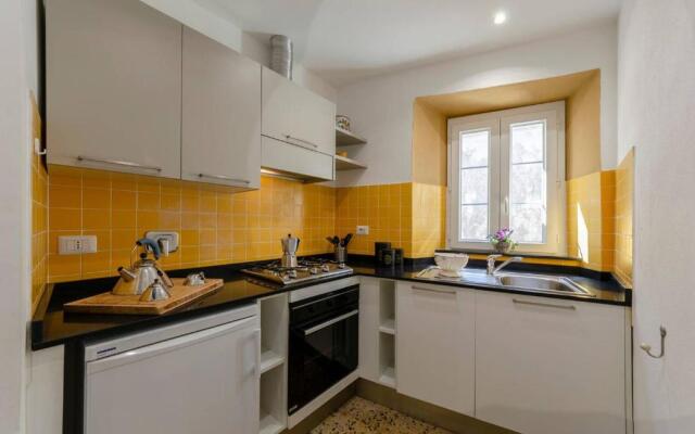 ALTIDO Spacious 2 BR Apt with Terrace at the Heart of the Vernazza