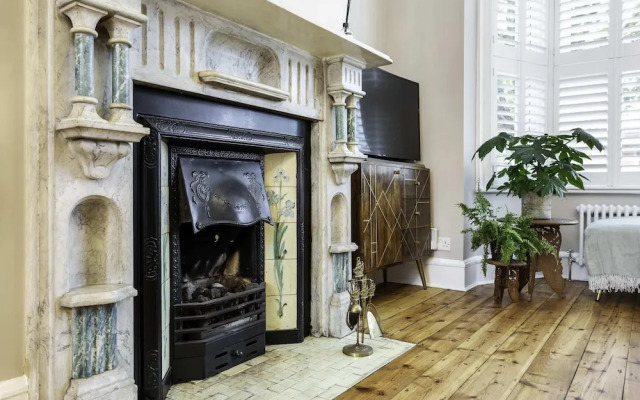 Terraced Edwardian House-poets' Corner