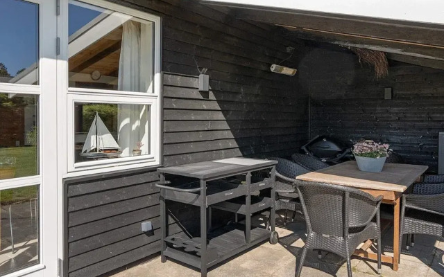 4 Person Holiday Home in Vaeggerlose