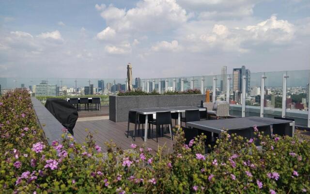 Beautiful 1BR Apartment w/ Stunning Views in Polanco