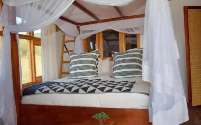 Oldarpoi Mara Camp