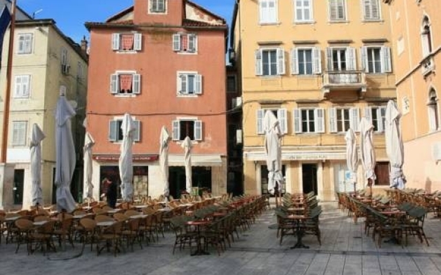 Split City Breaks