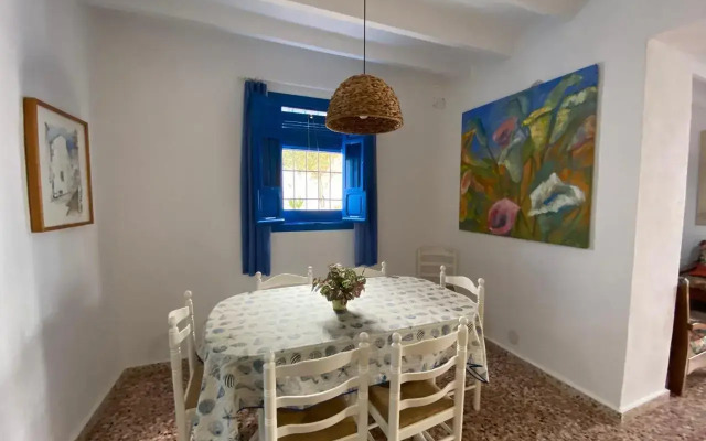 Casa la Rana Charming Townhouse near the beach