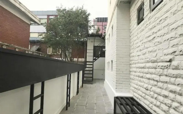 Seoul Cube Itaewon - Hostel