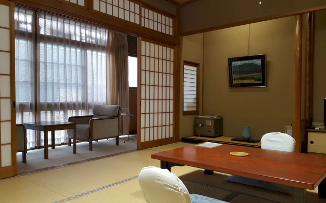 Tsukimotoya Ryokan