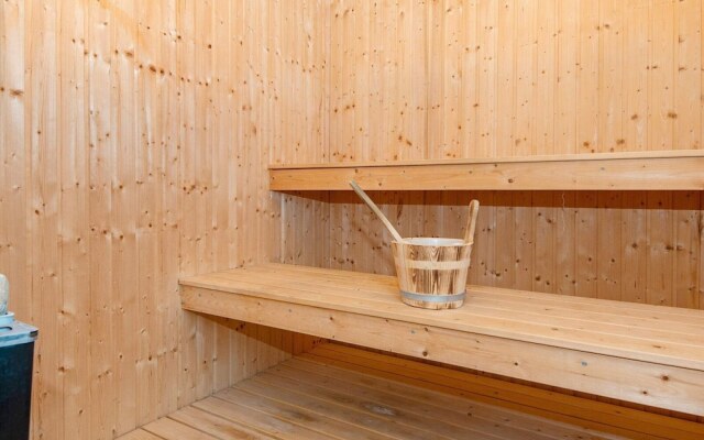 10 Person Holiday Home in Glesborg-by Traum