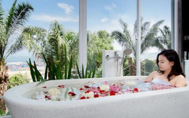 New Hill Resort & Spa