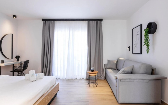 Kentro Luxury Suites