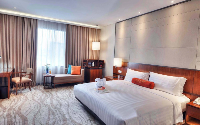 Gumaya Tower Hotel Semarang