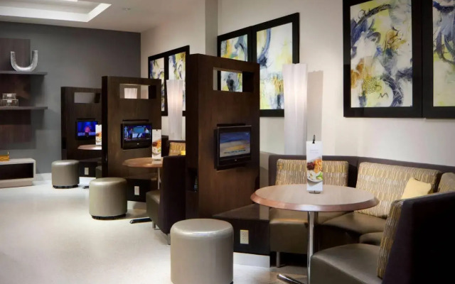 Courtyard by Marriott Miami Beach-South Beach