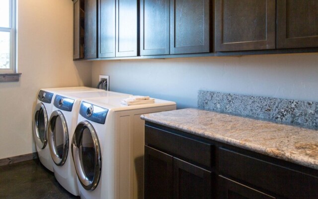 Livingston - Crazy Mountain Lodge