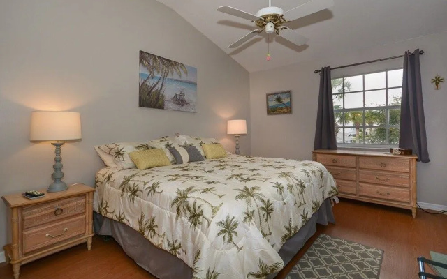 SV267 - Sea Woods by RedAwning