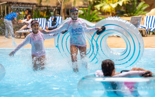 Hilton Salwa Beach Resort & Villas