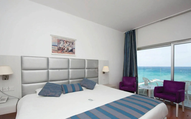 Silver Sands Beach Hotel