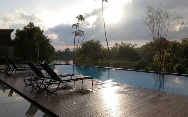 Riverawan Hotel (SHA Plus+)