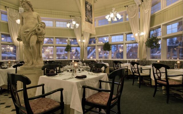 Fairmont Banff Springs