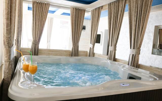 Hotel Maksim