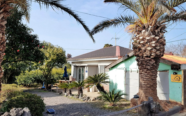 jeju jihone minbak dokche pension