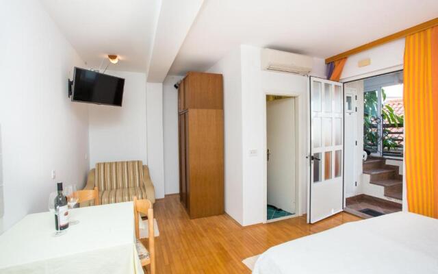 Apartment Dorina