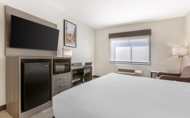 Best Western Gold Poppy Inn