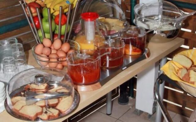 Tonia Hotel
