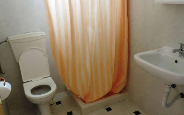 Anthia Apartments