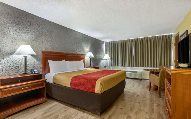 Econo Lodge Broken Arrow - Tulsa