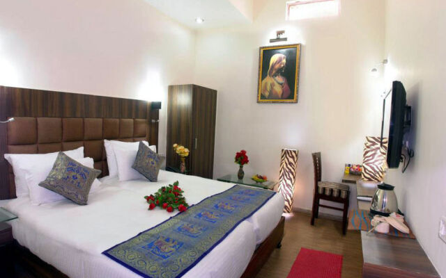 Hotel Dolphinn Agra