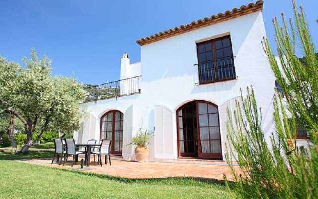Holiday Home Illa Blanca