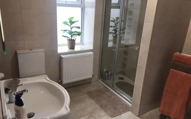 Helens House Derry City Centre Remarkable 3-bed
