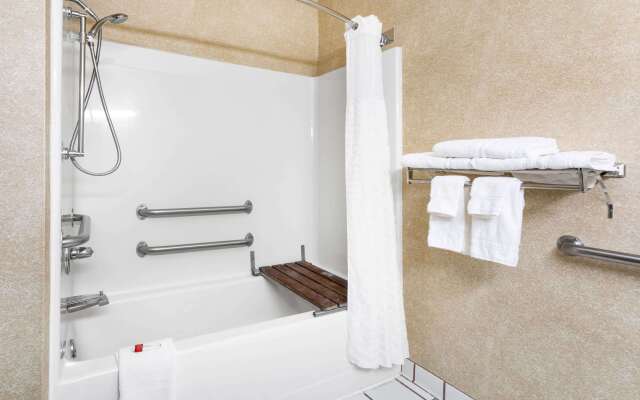 Baymont by Wyndham Casper East