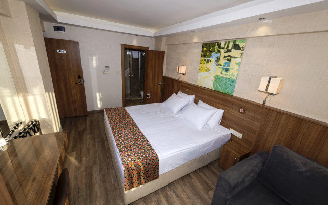 BGuest Hotel & Residence