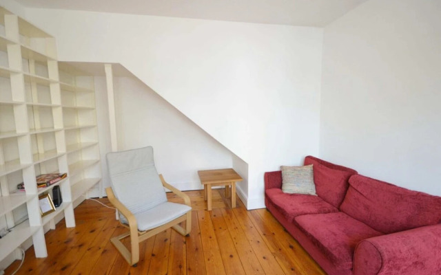 2 Bedroom Home in Gloucester Road