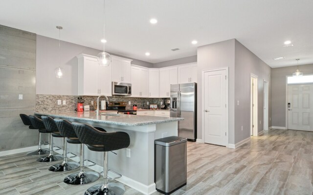 1575OL Ultimate 8 Bedroom