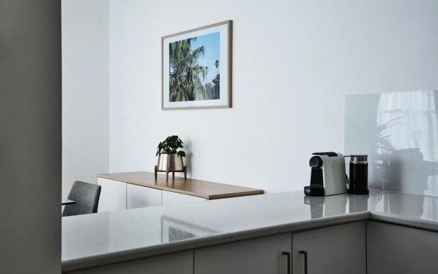 Stylish Townhouse in Melbourne's Playground – Kitchen – Melbourne