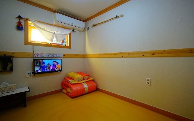 Norijam Hanok Traditional House One