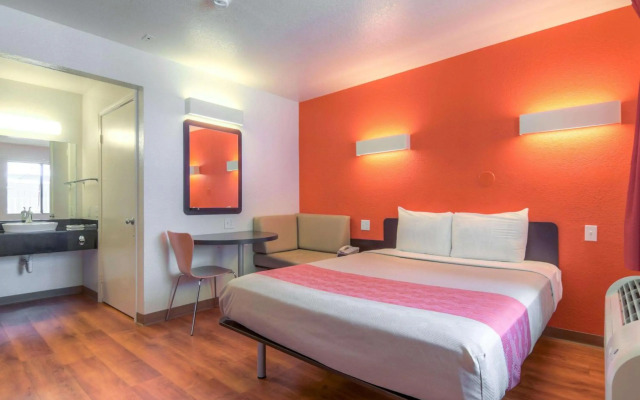 Motel 6 Chula Vista, CA - San Diego