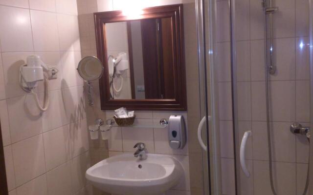 Bassiana Hotel