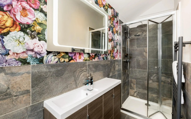 The Shirt Factory Apartments