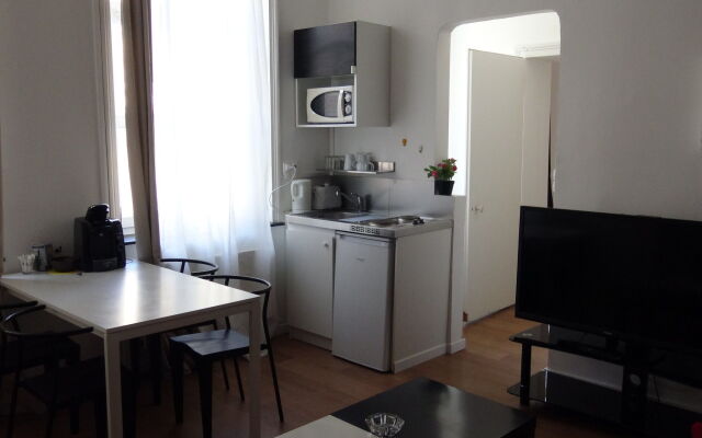Nationale AppartHotel