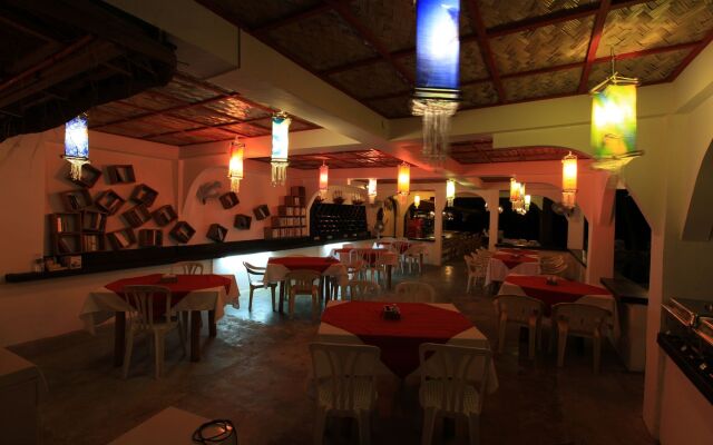 Paradise Resort & Dive Center