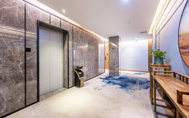 Silk Road Mandarin Hotel