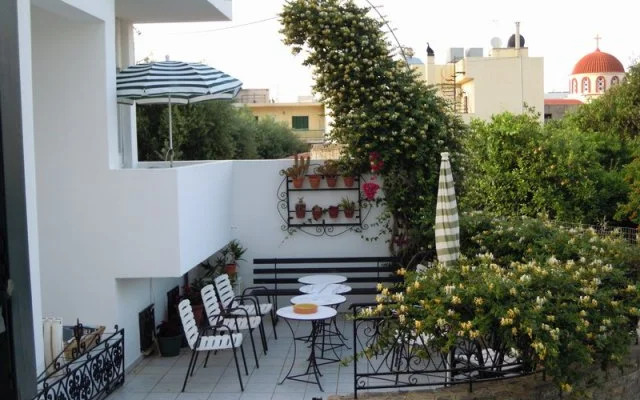 Palemilos Apartments