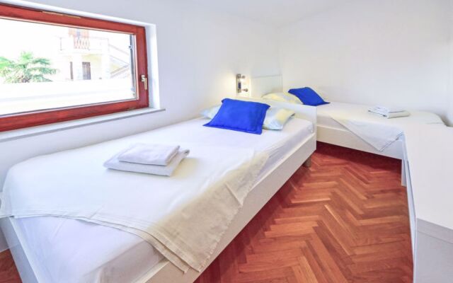 Apartment Damir Tampere 32379