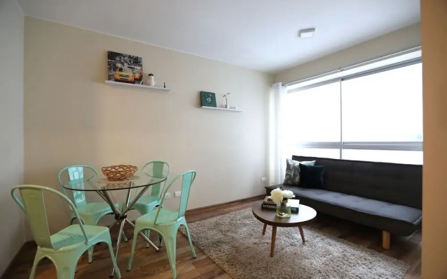 Vistas espectaculares en tranquilo apt