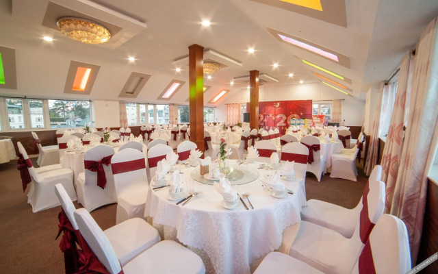 Rum Vang II Hotel
