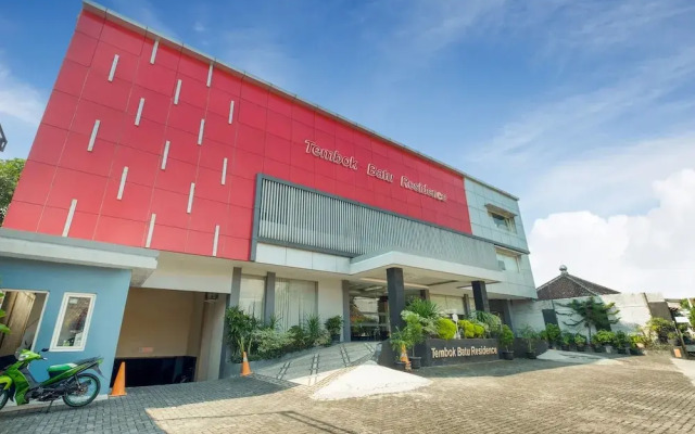 OYO Flagship Tembok Batu Residence